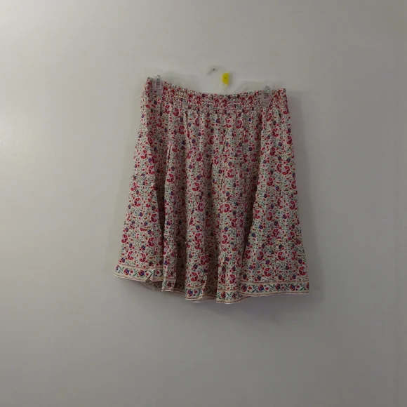 SOLD- NWT Max Studio Ladies Floral Skirt Large - Picture 3 of 13